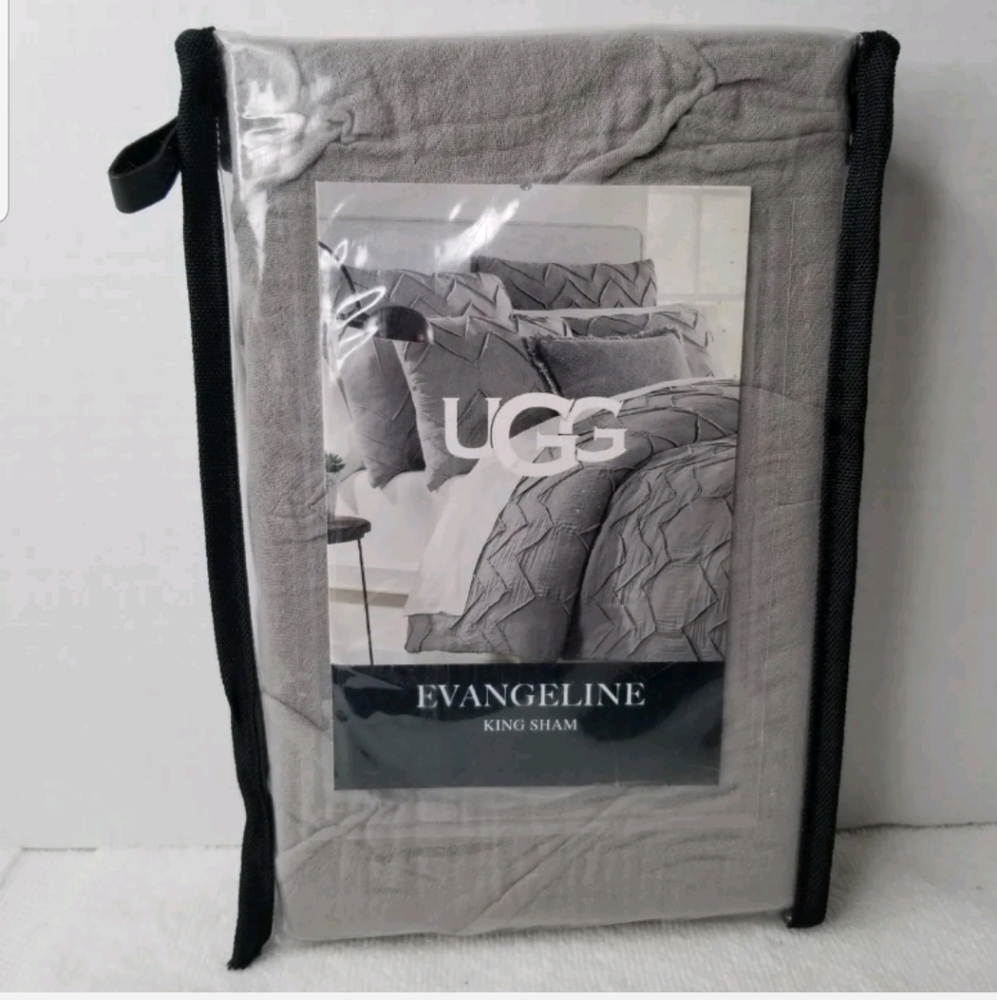 UGG Evangeline Pillow Sham King Size Seal Grey 21 x 36 Raised Chevron Pattern